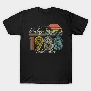 Vintage 1988 Limited Edition Men Women 32 Birthday T-Shirt